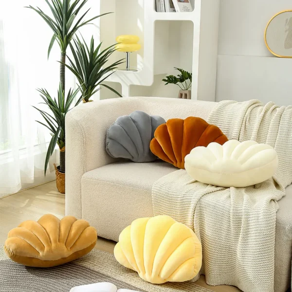 Inyahome 3D Throw Decor Pillows Shell Shaped Accent Throw Pillow Soft Velvet Insert Included Cushion for 3