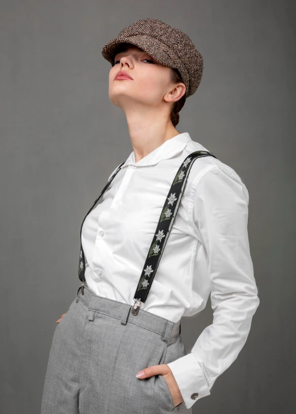 Suspenders and Shirts: The Perfect Style Pairing Guide 4 supenders outfit